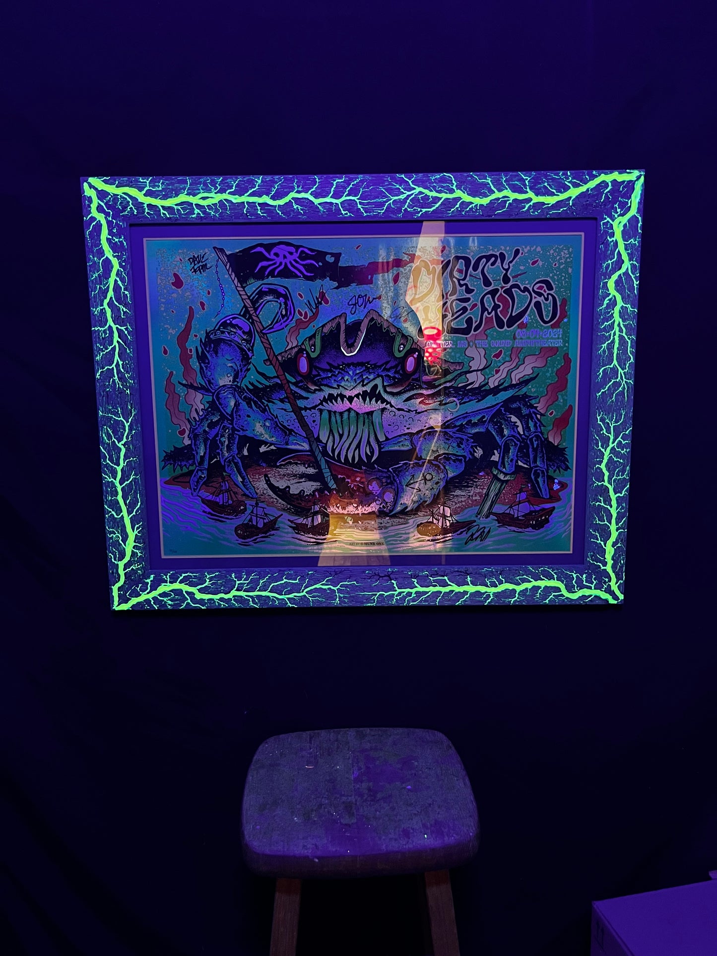 20x26 Blazin’ Frame-Up Teal stained White Limba w/yellow. Band signed Dirty Heads foil by Munk One