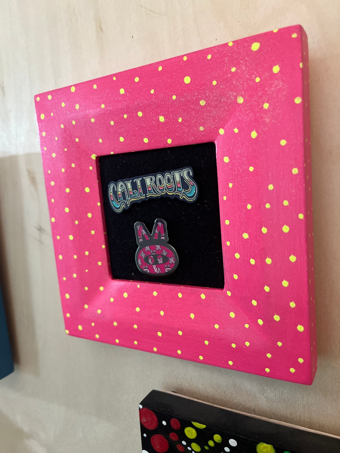 3.5”x3.5” Pink w/Yellow dots Pinboard(pins not included)