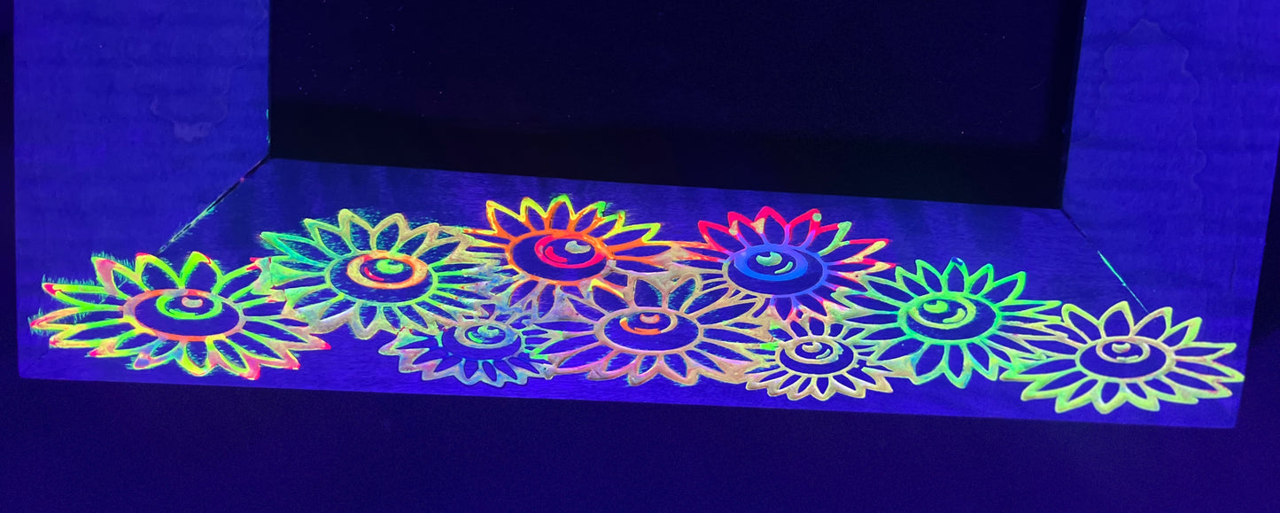 9x14 Sapphire Sunflowers Pinboard