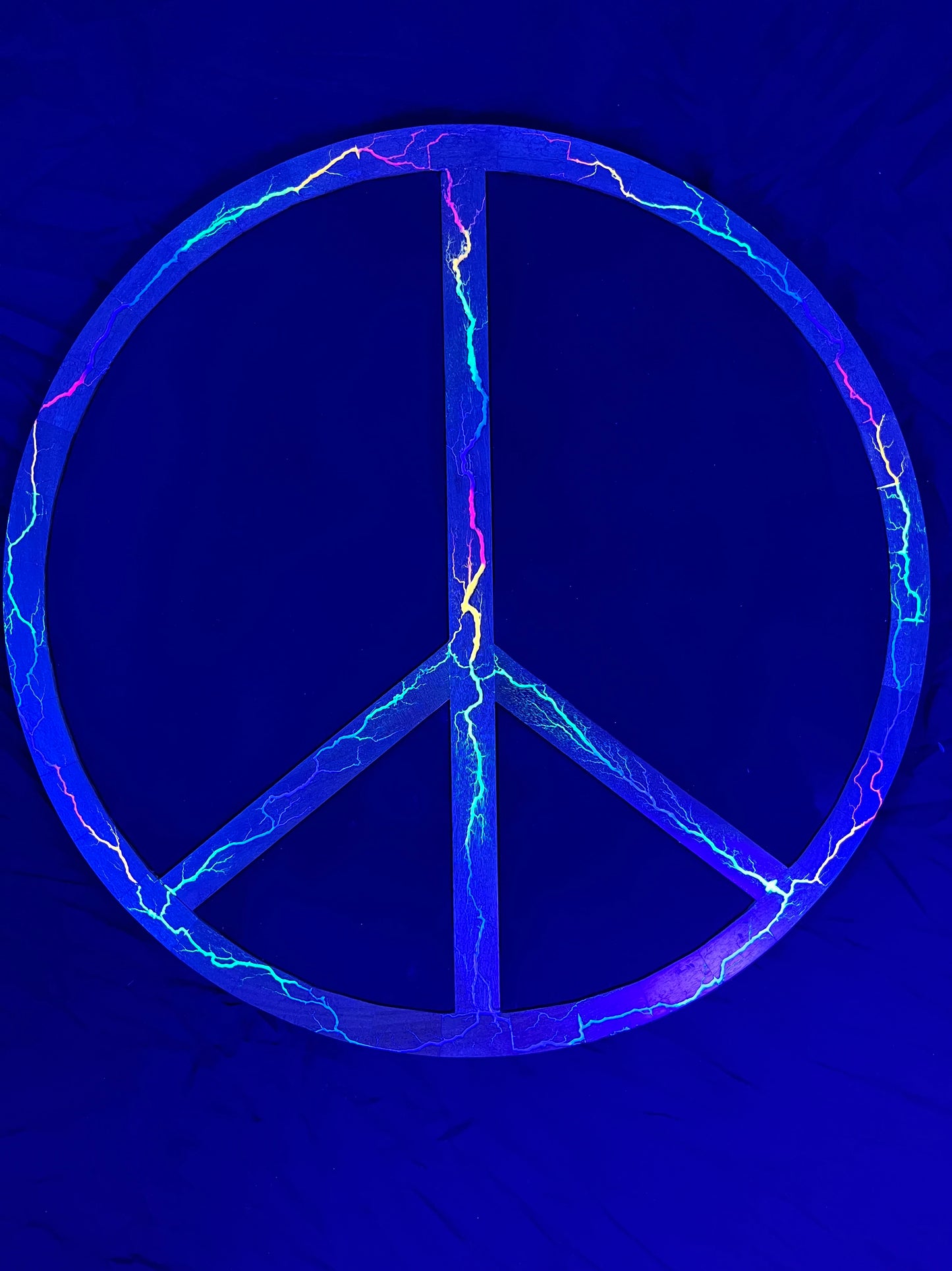 32” Rainbow Peace Pinboard