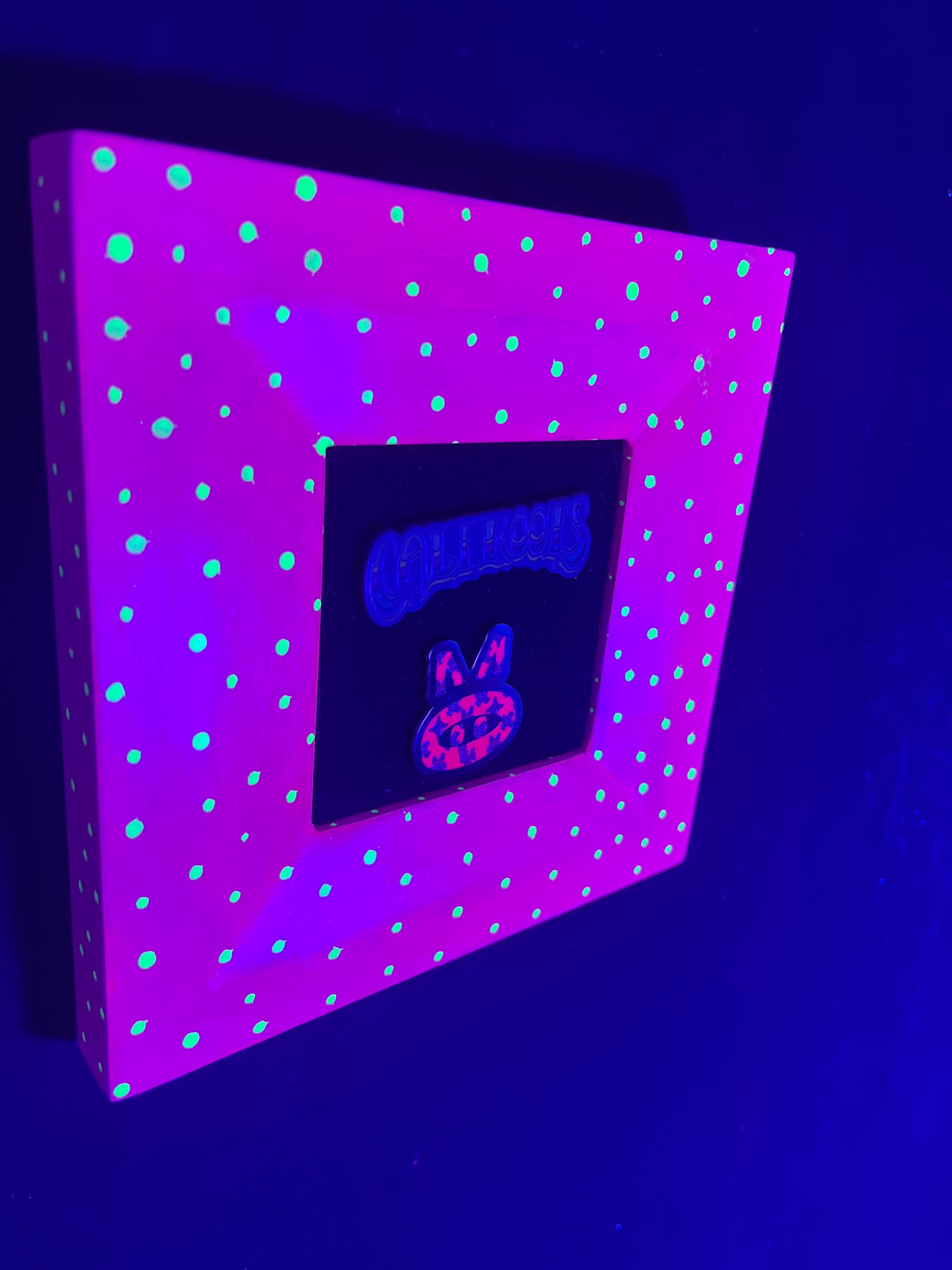 3.5”x3.5” Pink w/Yellow dots Pinboard(pins not included)
