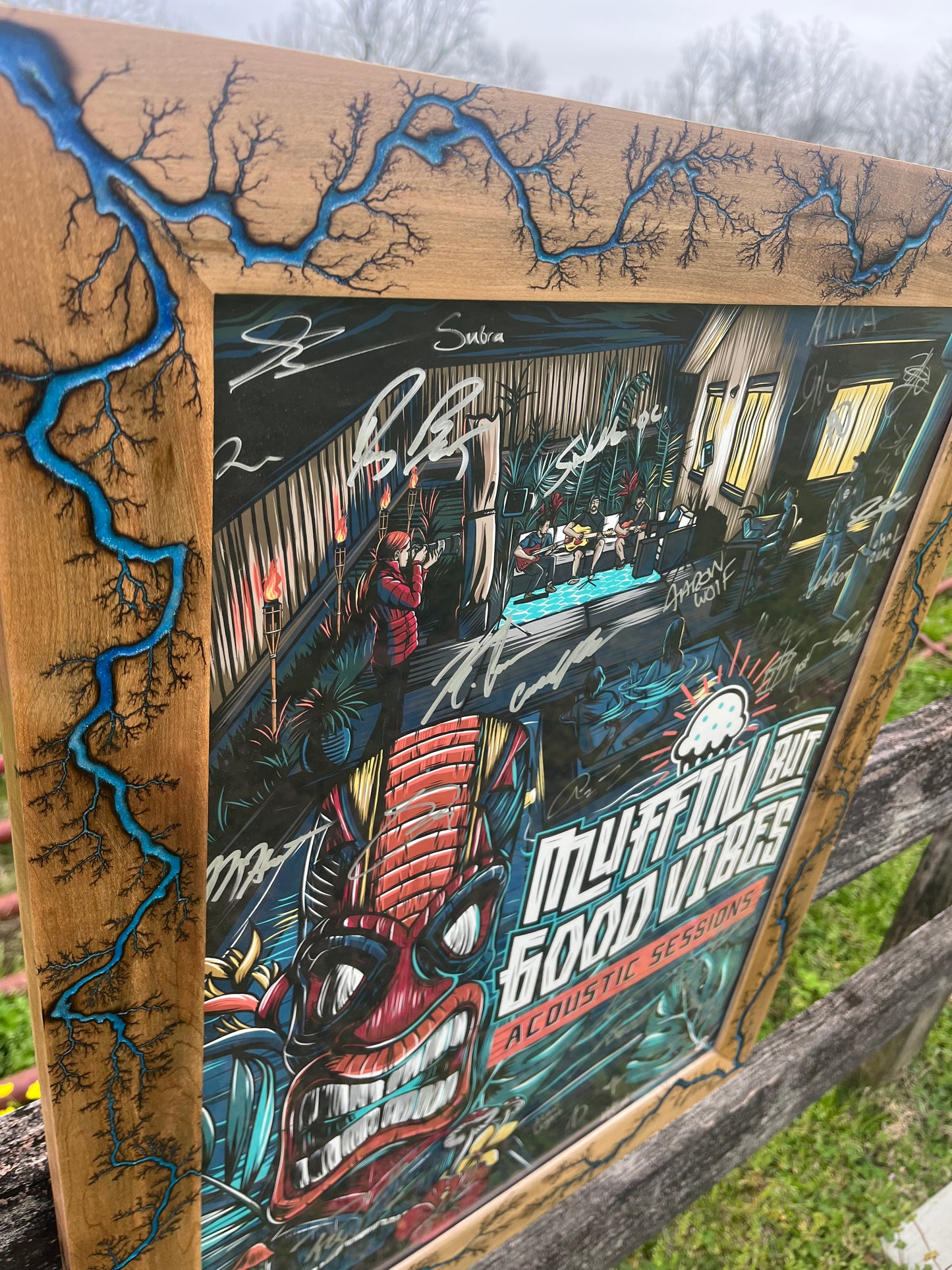 18x24 Maple with a single matching color fill. We’ll contact you for pics of your print.