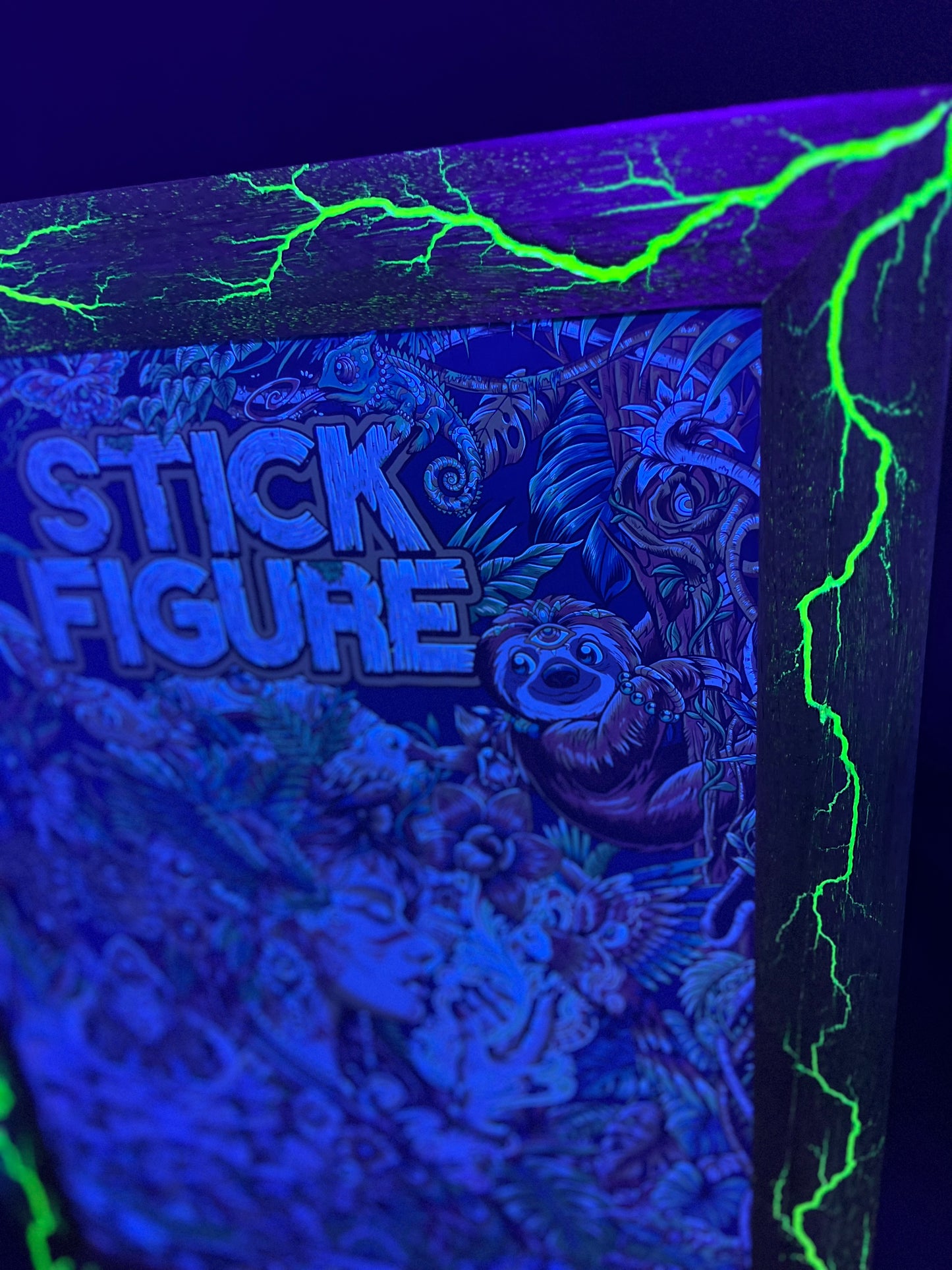 18x24 African Mahogany with a single matching color fill. We’ll contact you for pics of your print.