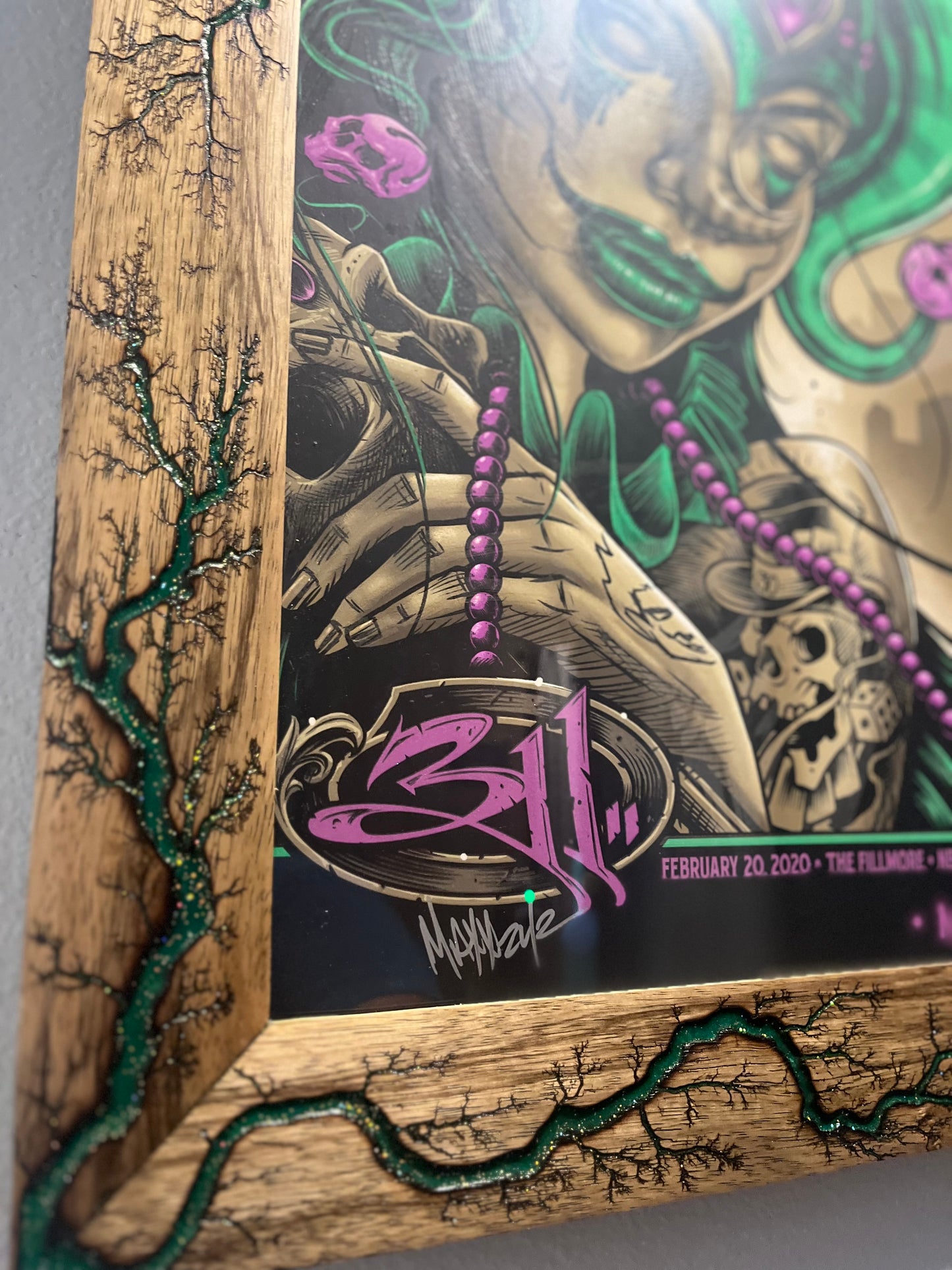 18x24 Green, Black Limba Frame