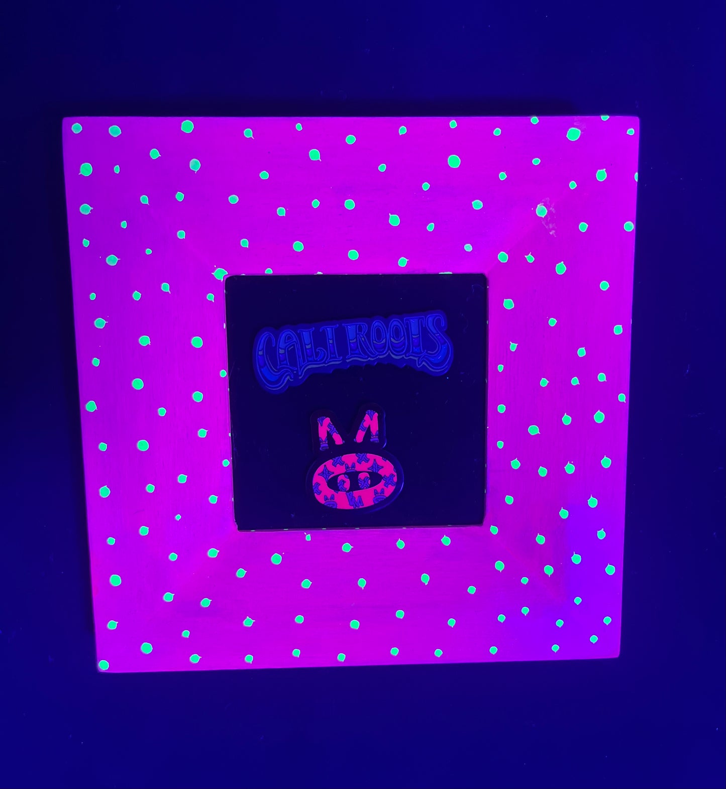 3.5”x3.5” Pink w/Yellow dots Pinboard(pins not included)