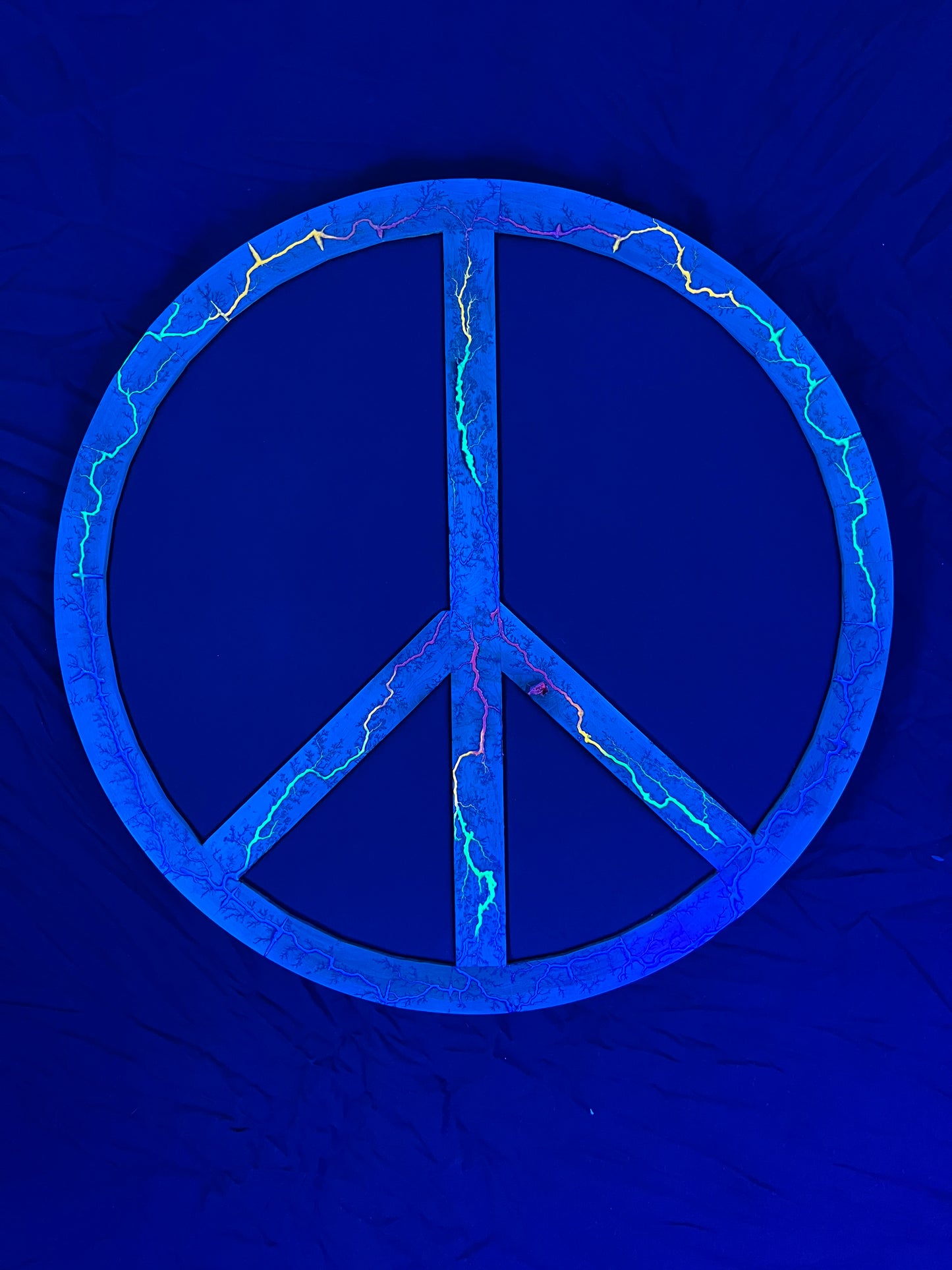 24” Rainbow Maple Peace Pinboard