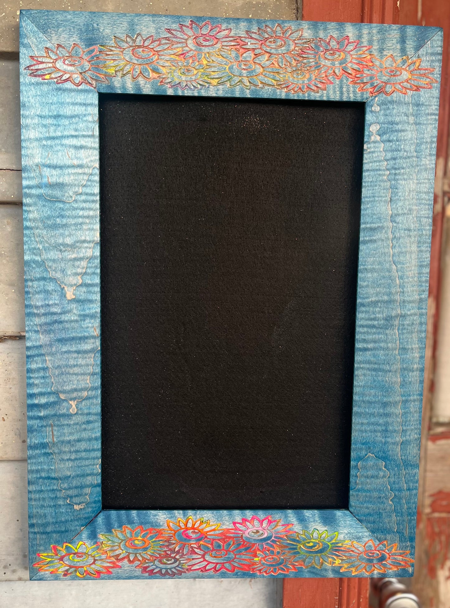 9x14 Sapphire Sunflowers Pinboard
