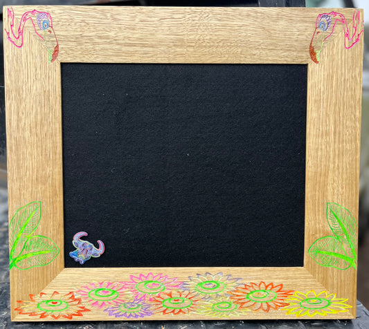9x11 Flowers & Flamingos Pinboard