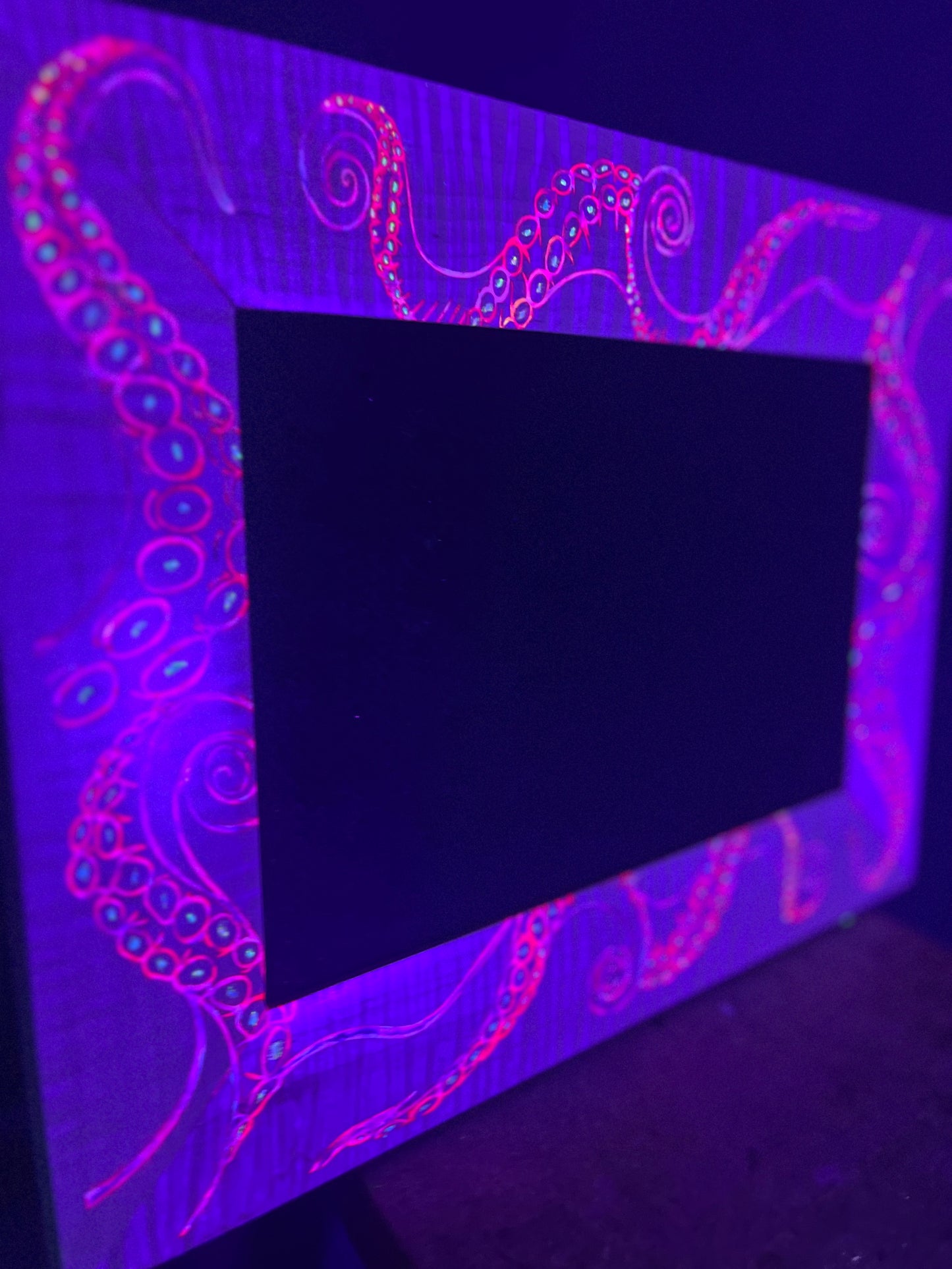 “Tentacles” 8x12 Pinboard